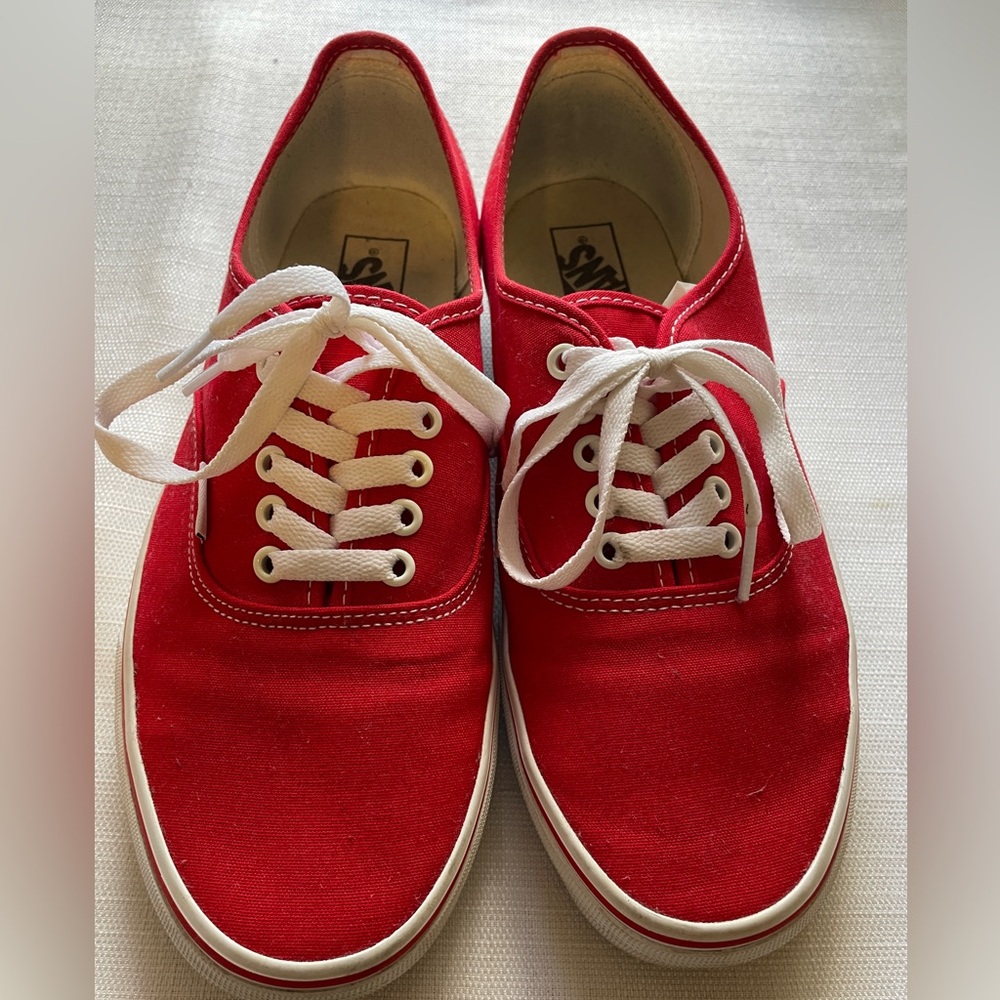 Red men’s Vans size US11 in pristine condition